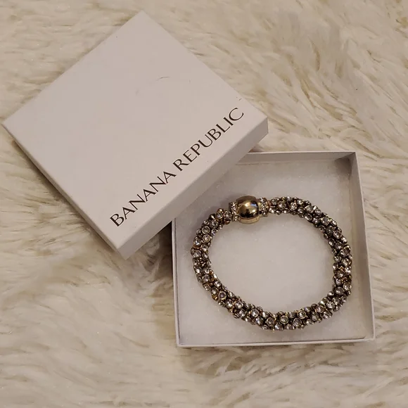 Banana Republic Bracelet - Picture 1 of 6